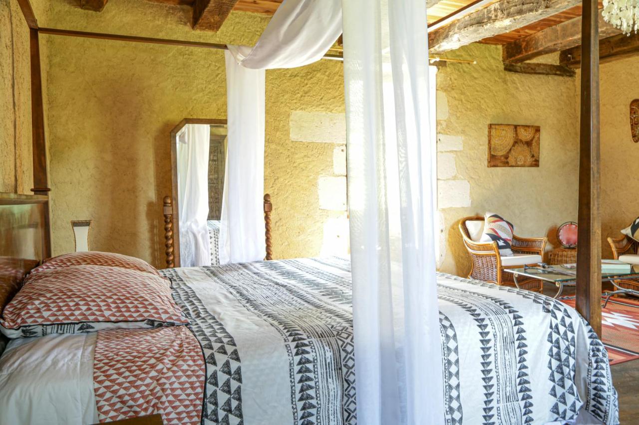 Domaine Du Bourg Salon Bed & Breakfast Exterior photo